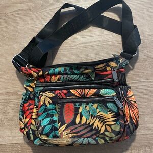 Yuesite Crossbody Vibrant Tropical Floral Print Women’s Purse Bag
